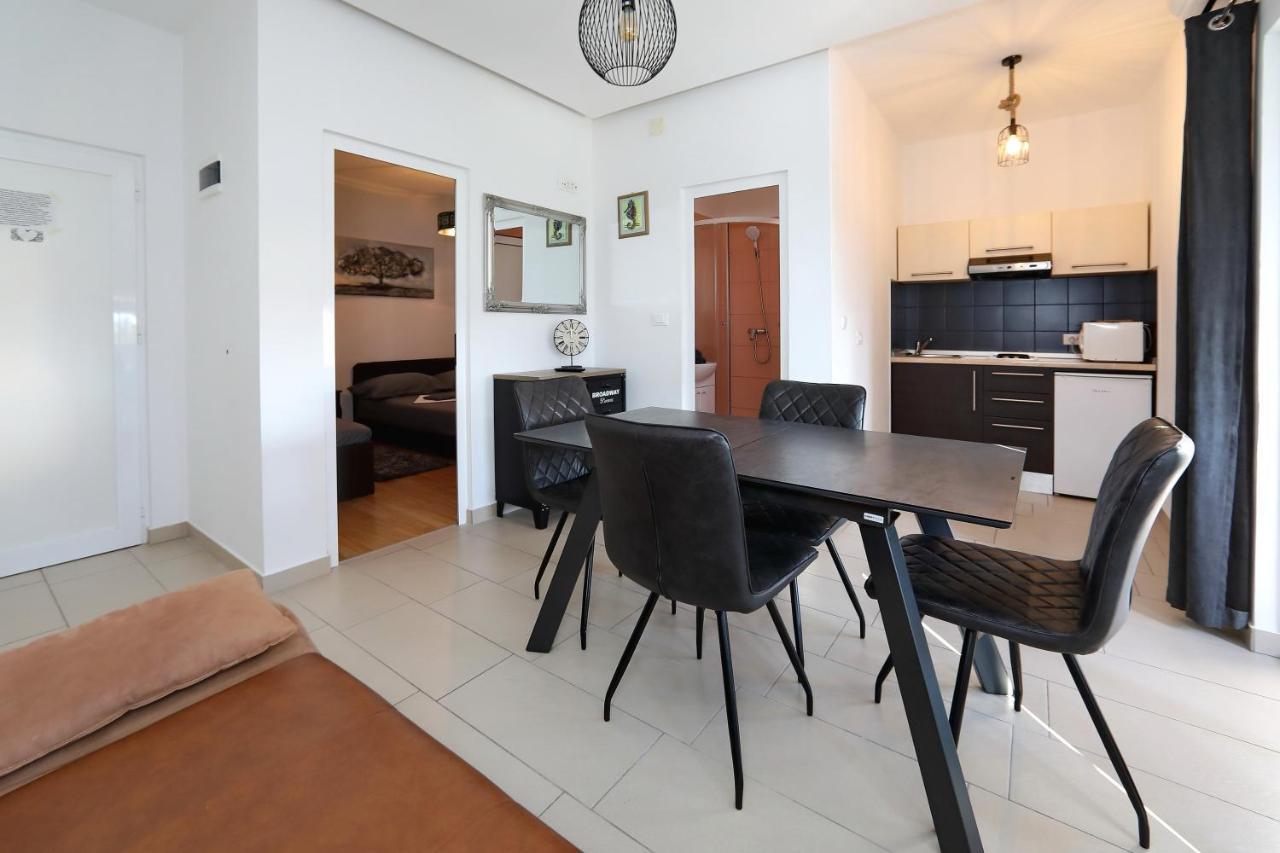 Apartments Neli Bibinje Extérieur photo